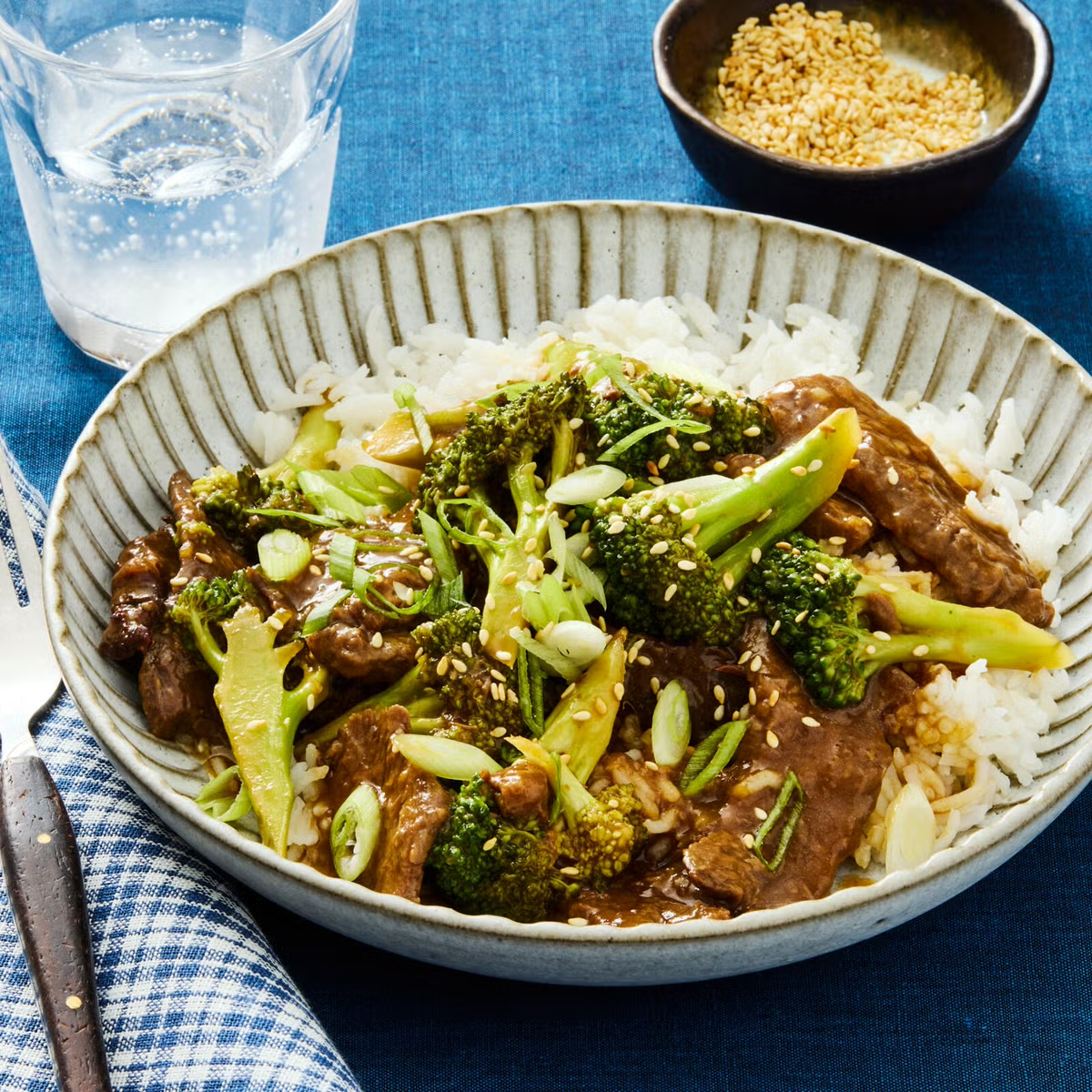 5 Ingredient Dinners for Busy Weeknights That Actually Taste Good (1)