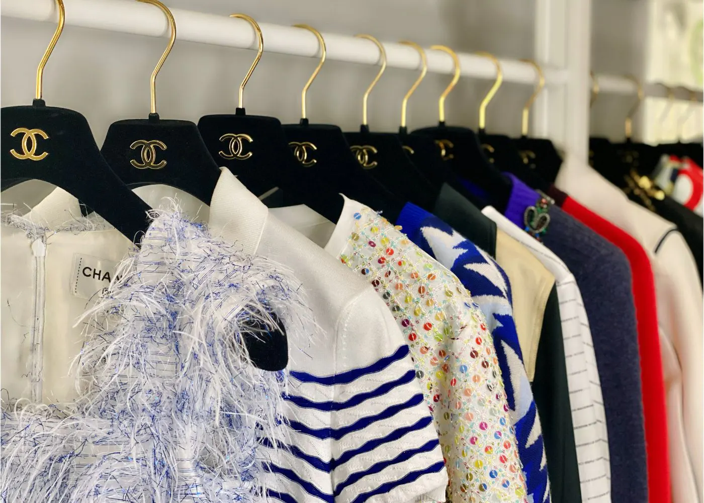 How to Build a Capsule Wardrobe for Under $200 (1)