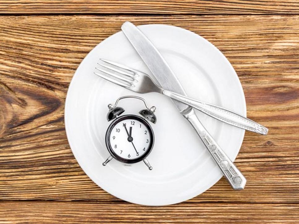 How to Start Intermittent Fasting Safely at Home (1)